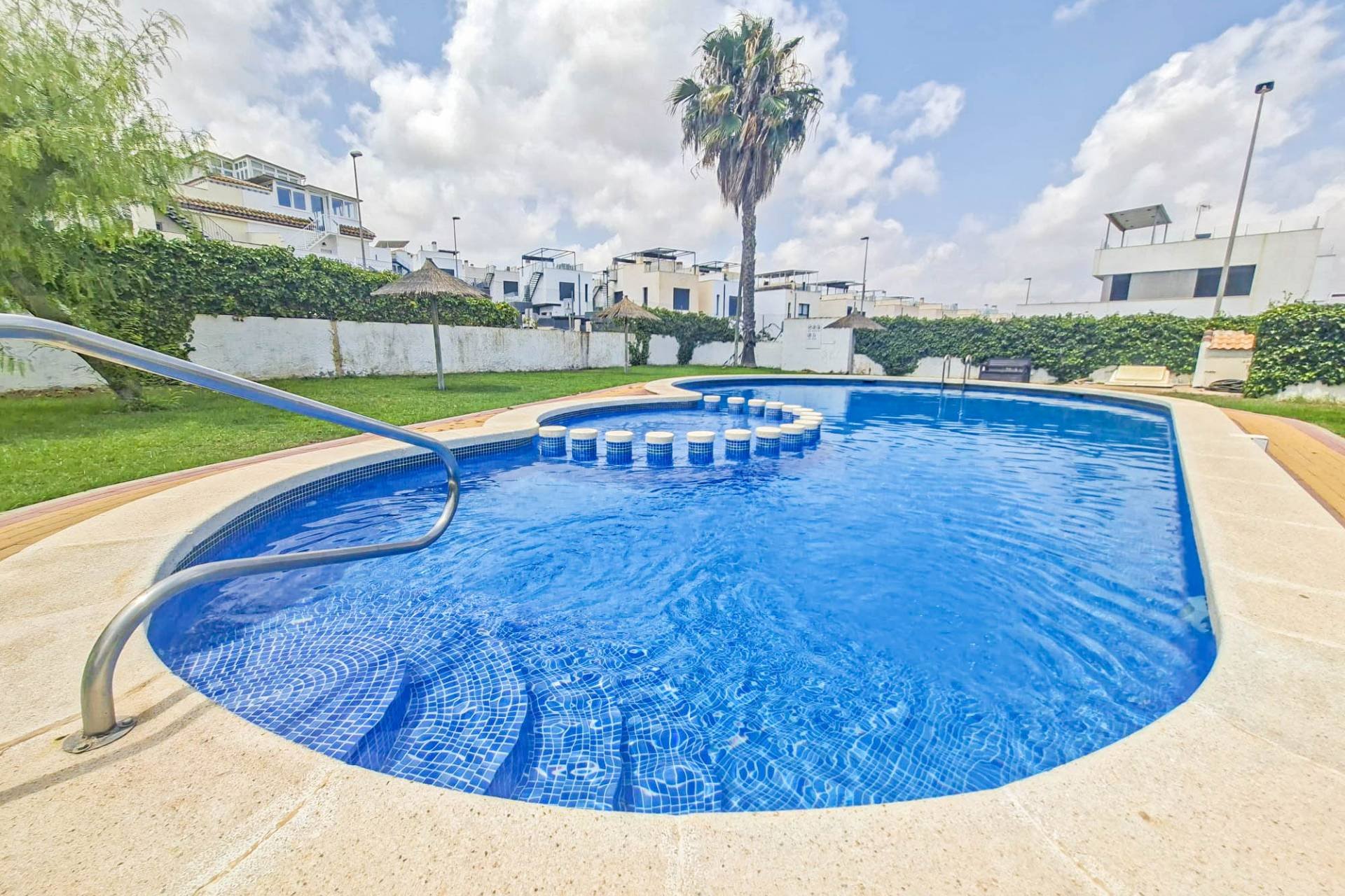Segunda mano - Villa -
Villamartin - Costa Blanca