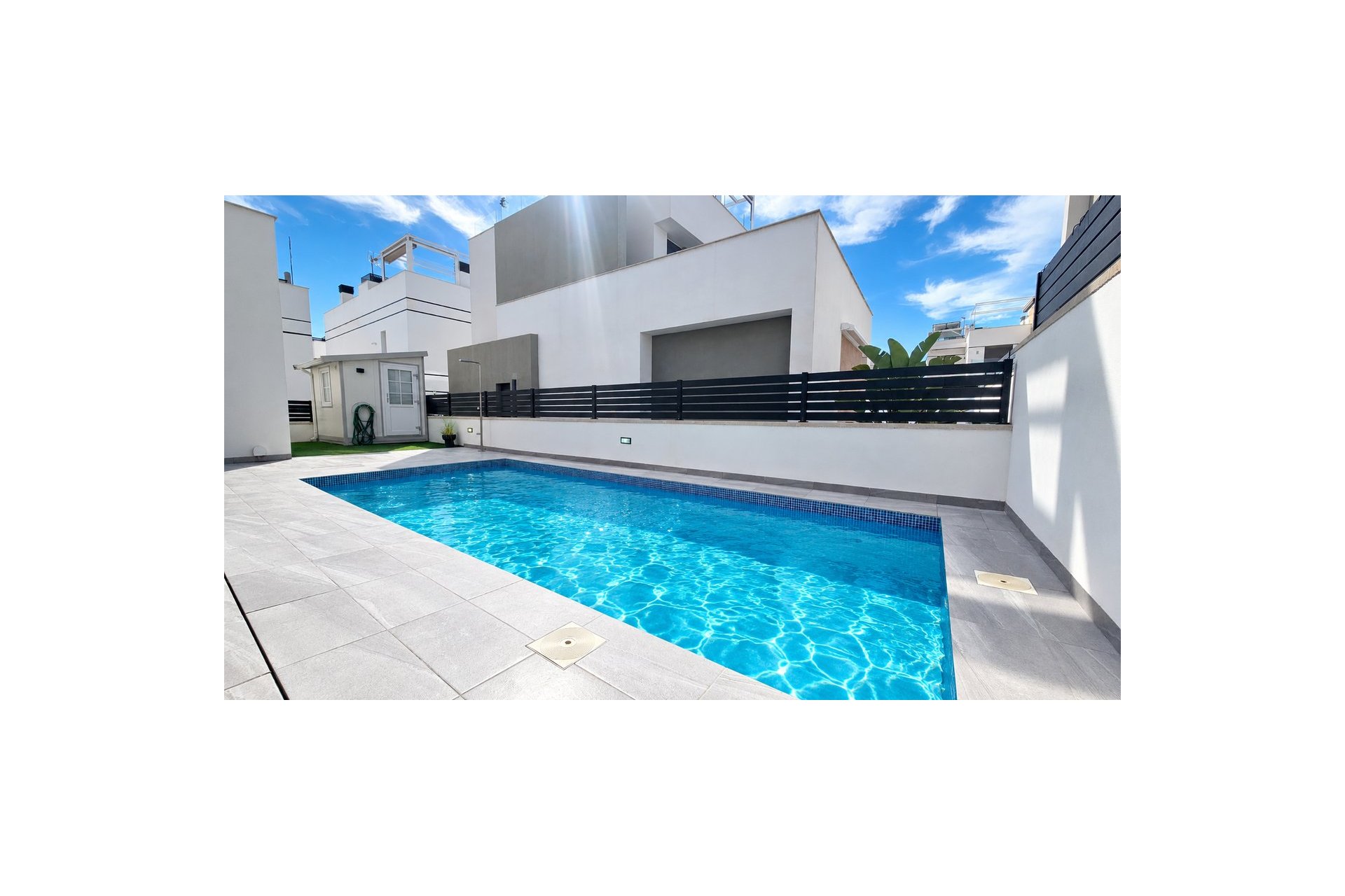 Segunda mano - Villa -
Villamartin - Costa Blanca