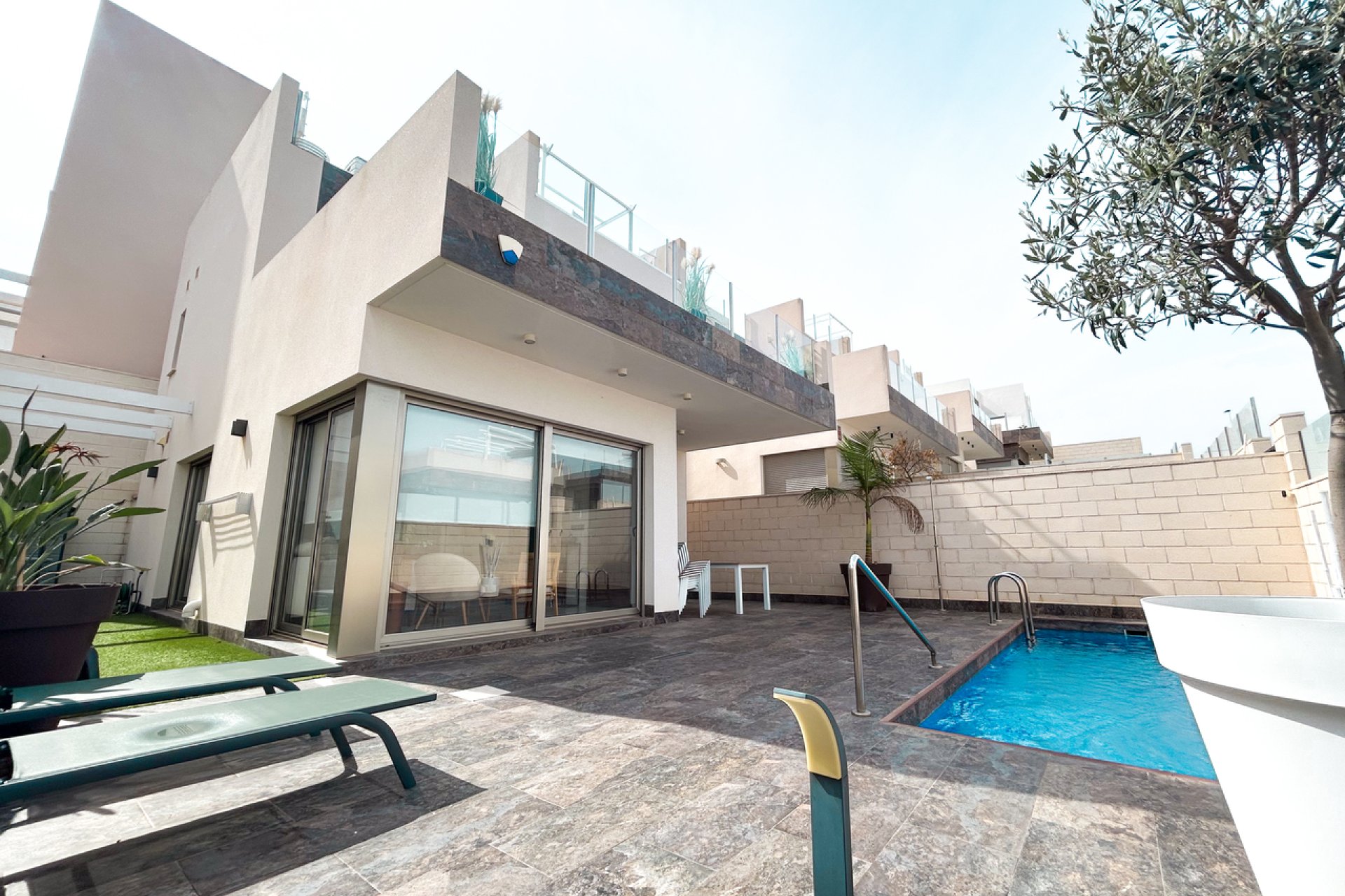 Segunda mano - Villa -
Villamartin - Costa Blanca