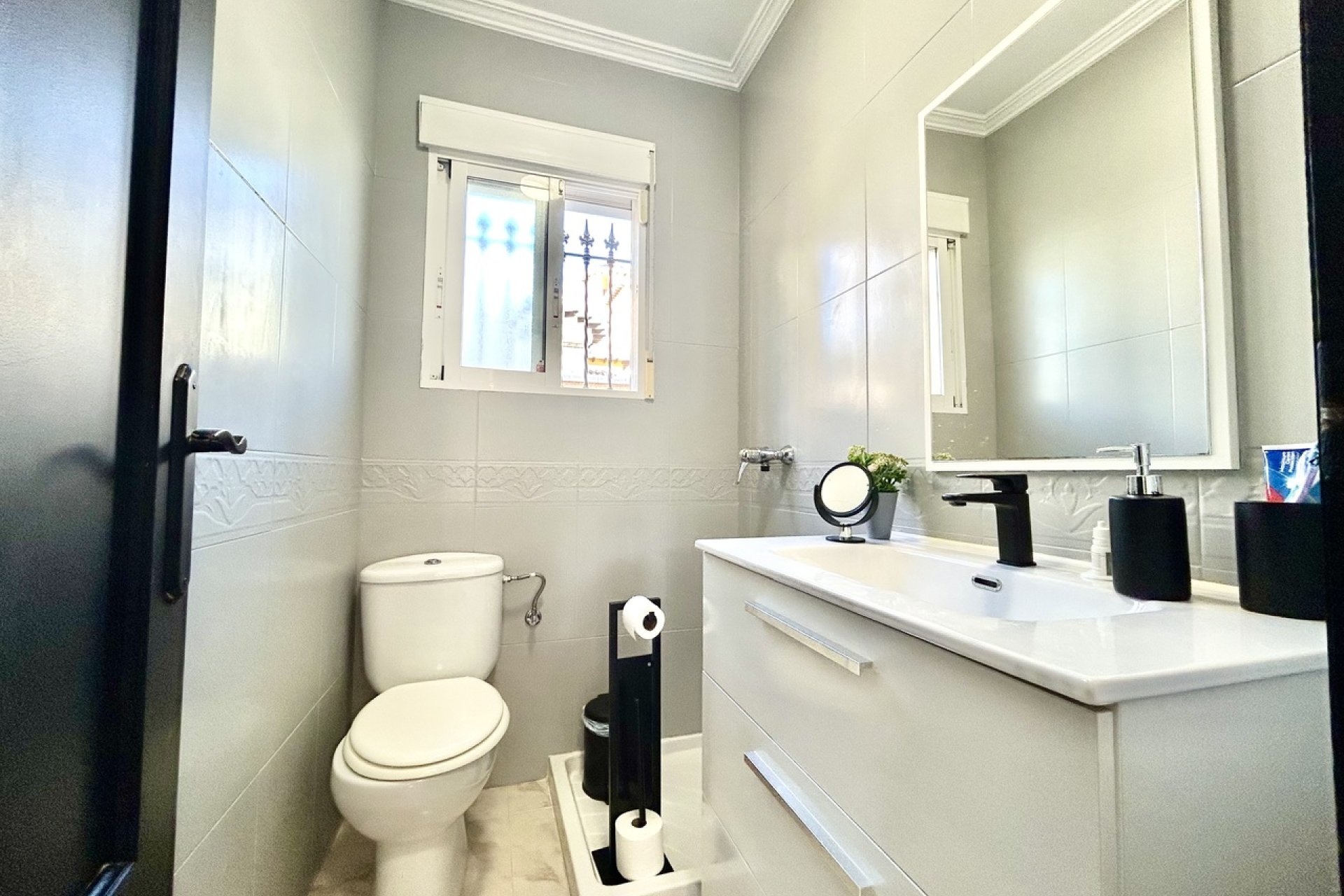 Segunda mano - Villa -
Villamartin - Costa Blanca
