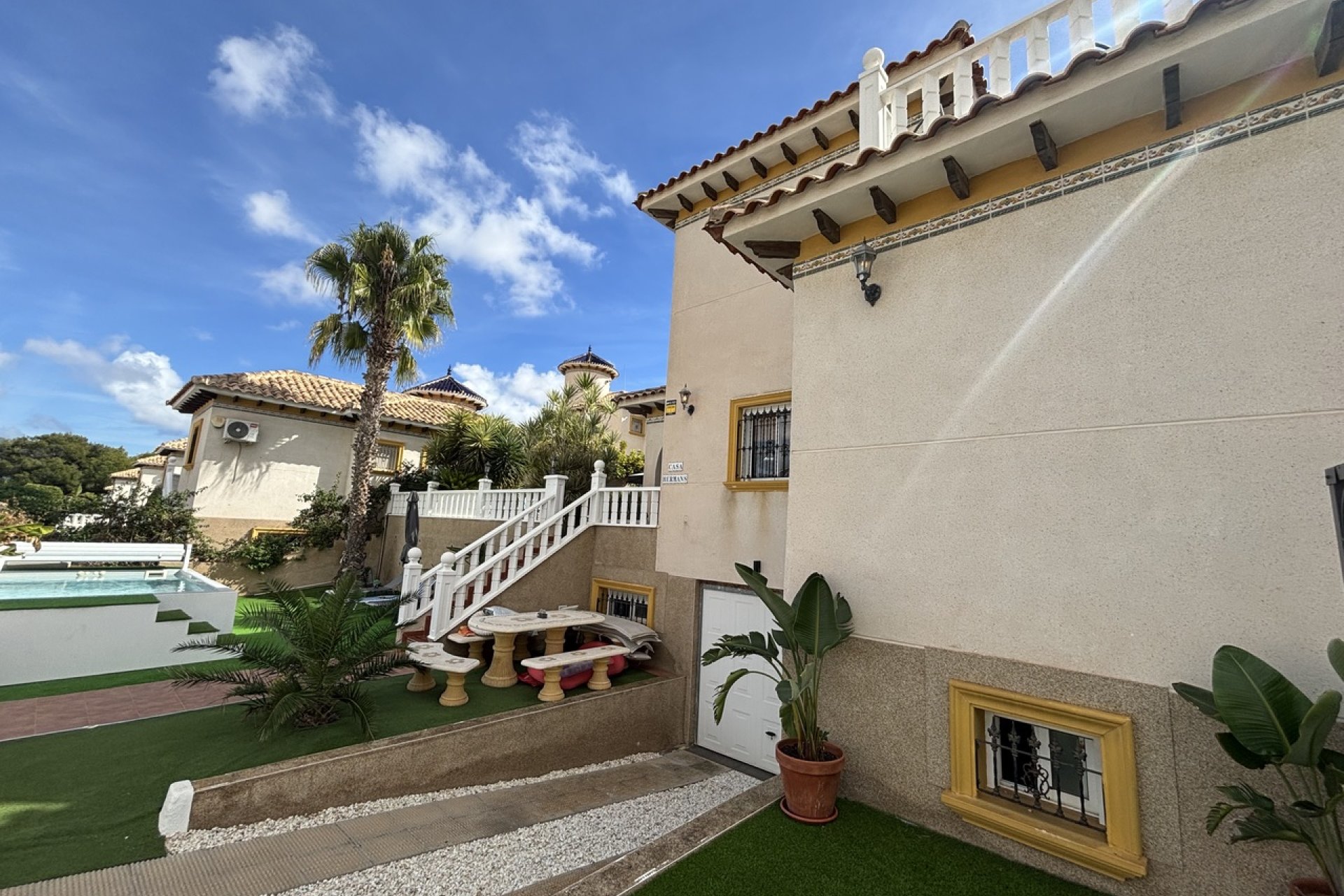 Segunda mano - Villa -
Villamartin - Costa Blanca