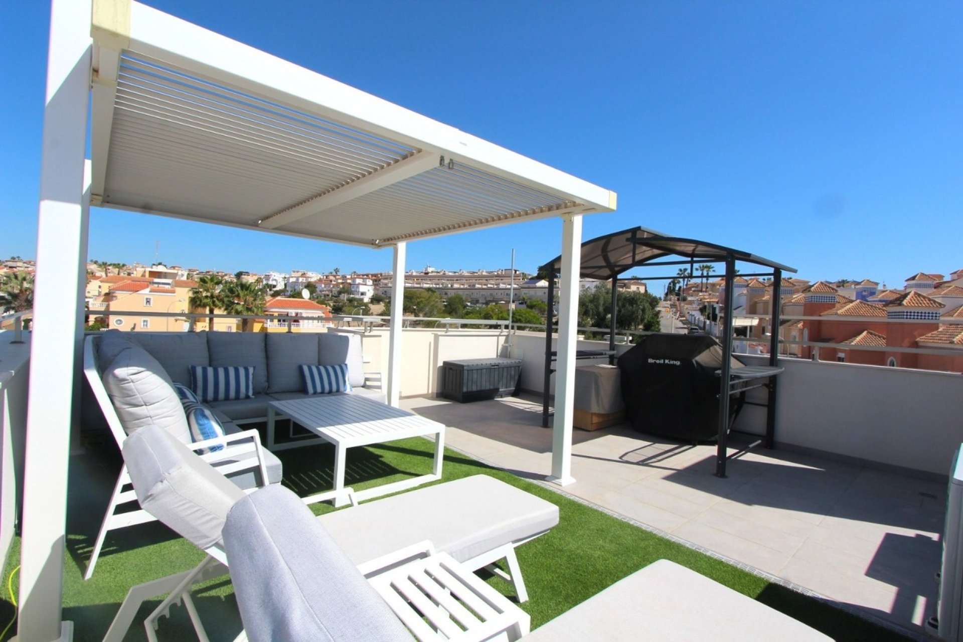 Segunda mano - Villa -
Villamartin - El Galan
