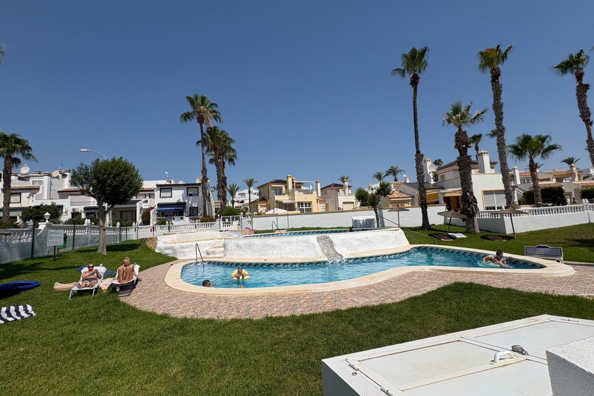 Segunda mano - Villa -
Villamartin - Los Dolses