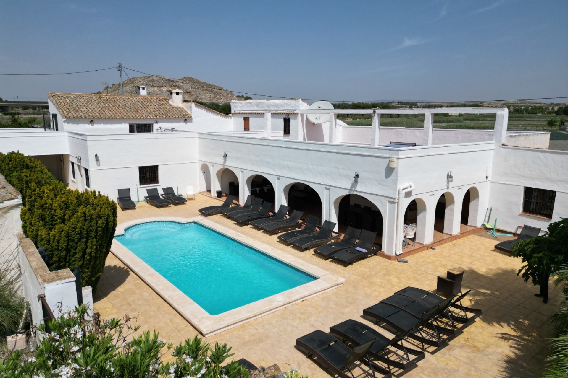 Segunda mano - Villa -
Villena - Inland