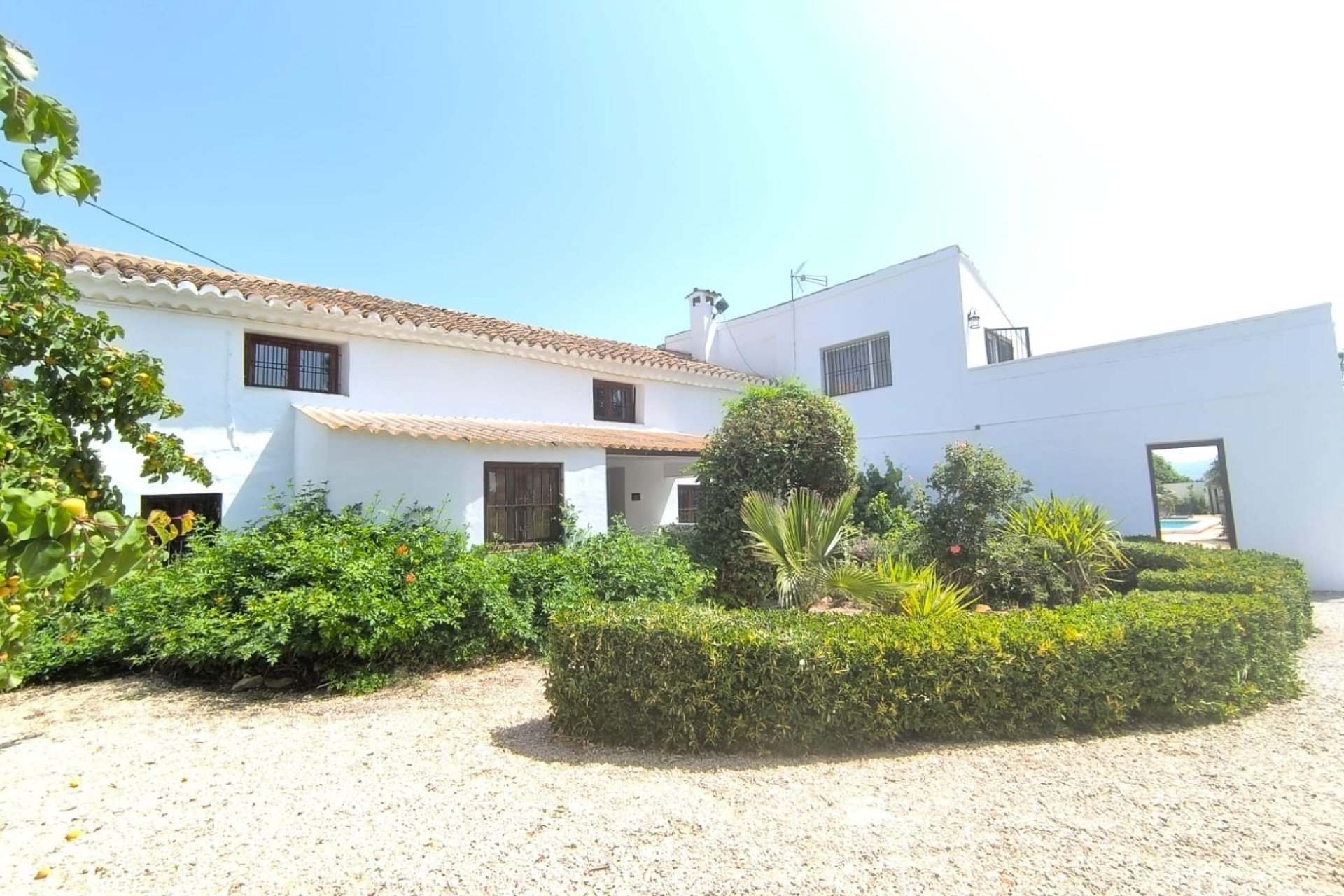 Segunda mano - Villa -
Villena - Inland