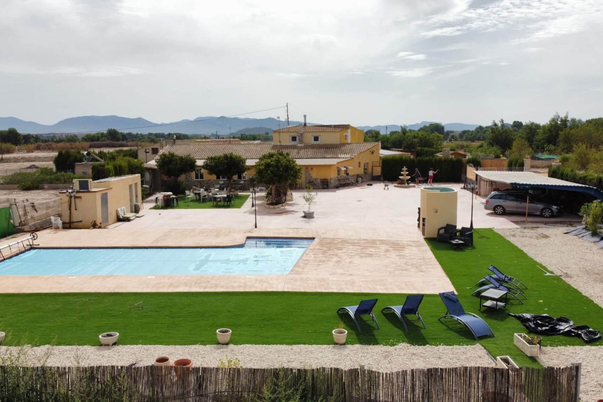 Segunda mano - Villa -
Villena - Inland