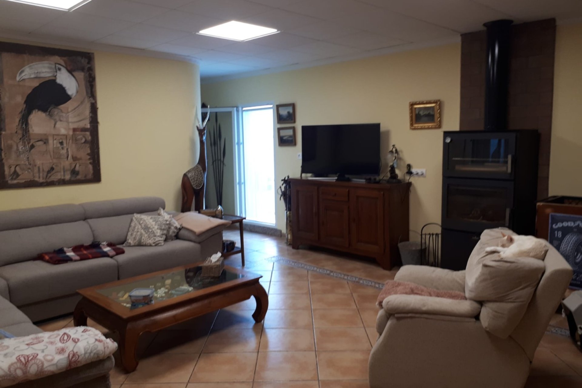 Segunda mano - Villa -
Villena - Inland