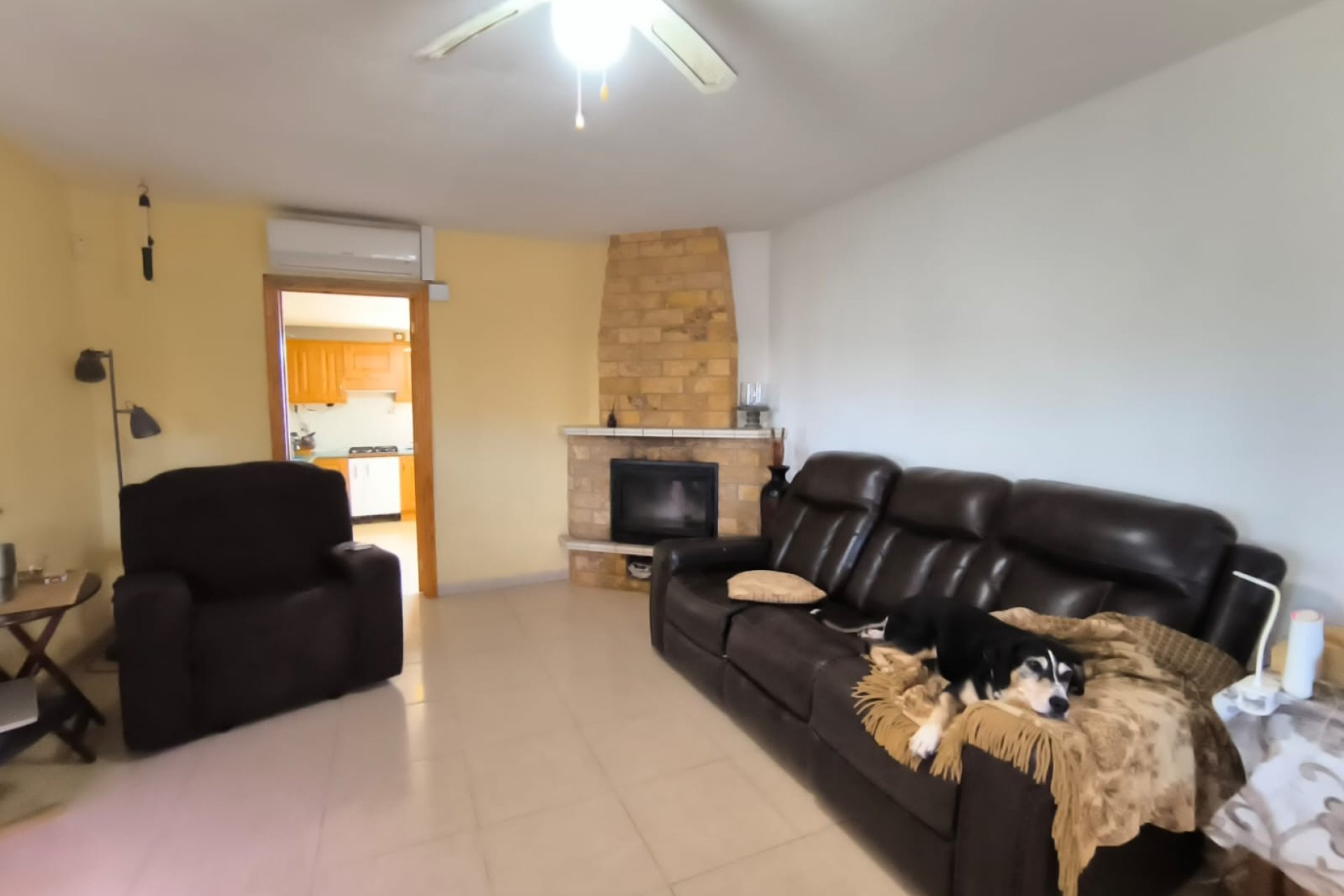 Segunda mano - Villa -
Villena - Inland