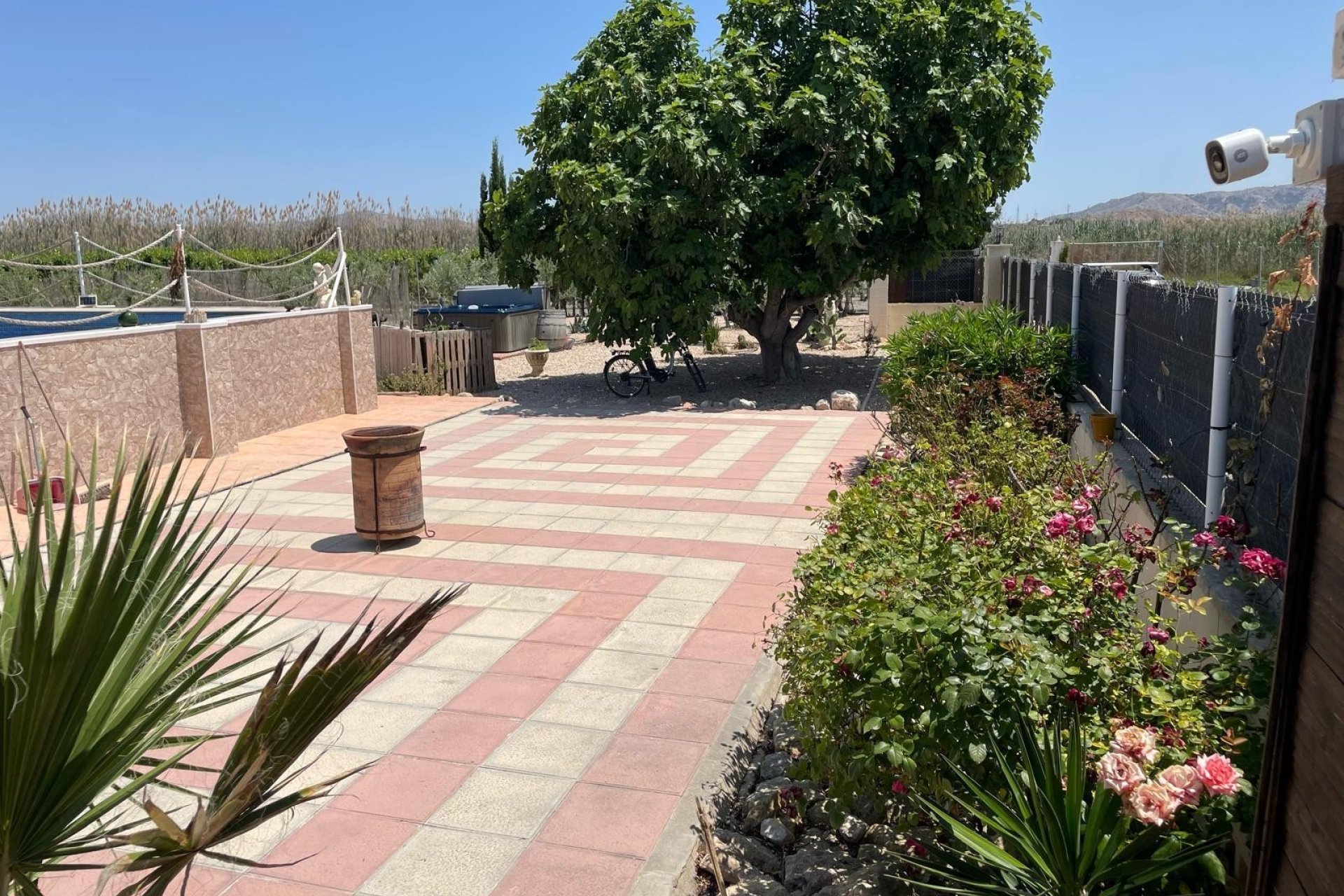 Segunda mano - Villa -
Villena - Inland