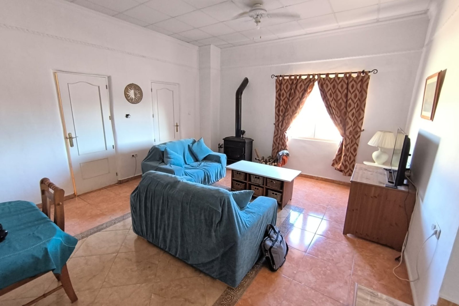 Segunda mano - Villa -
Villena - Inland