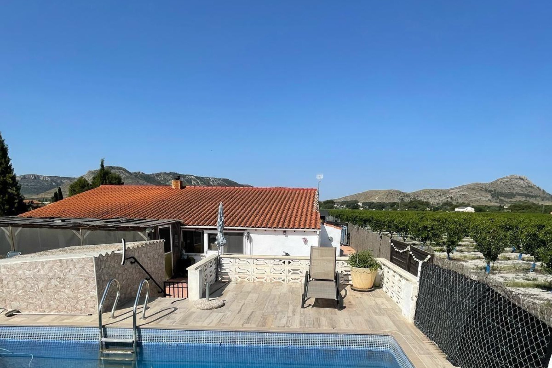 Segunda mano - Villa -
Villena - Inland