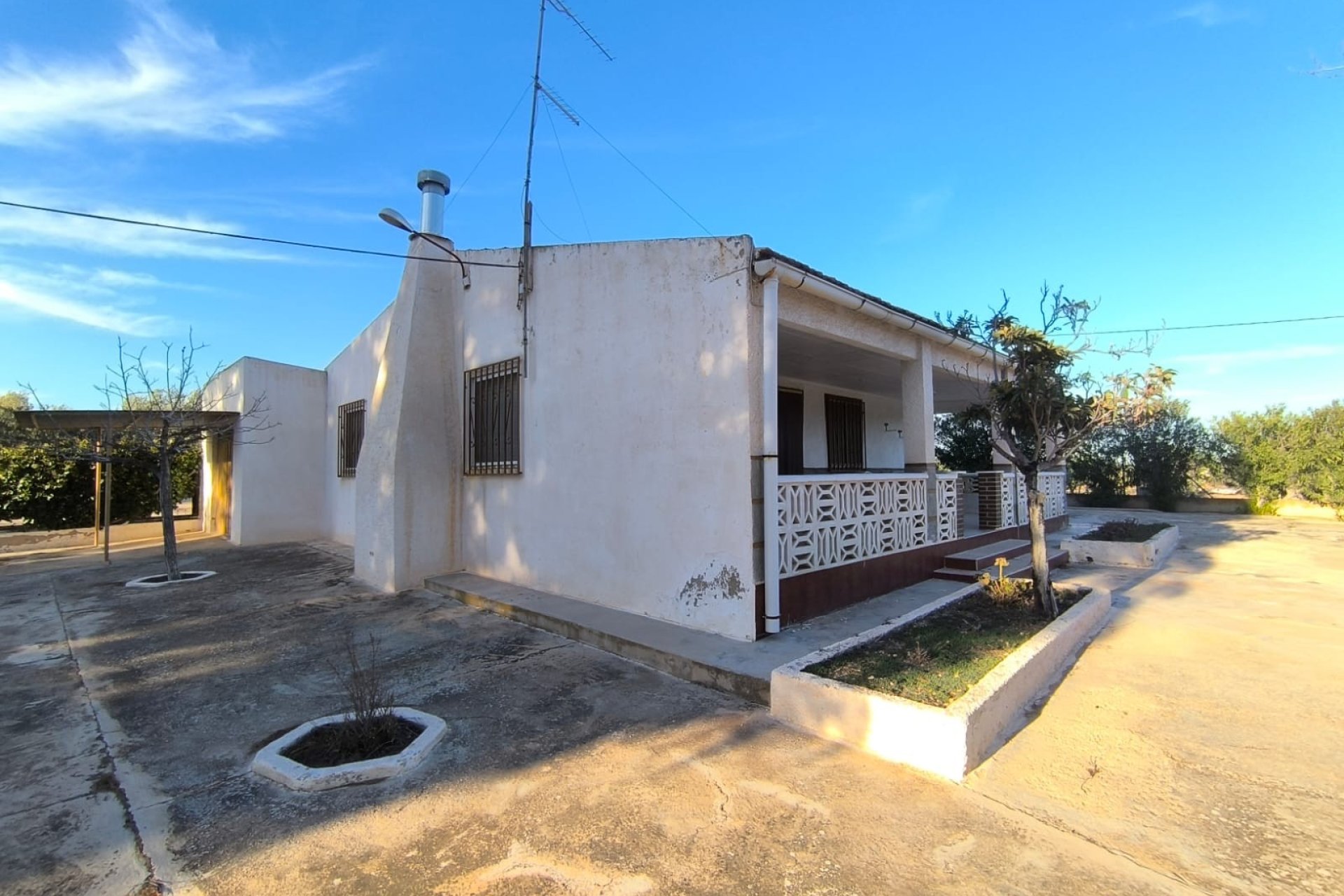 Segunda mano - Villa -
Yecla - Inland