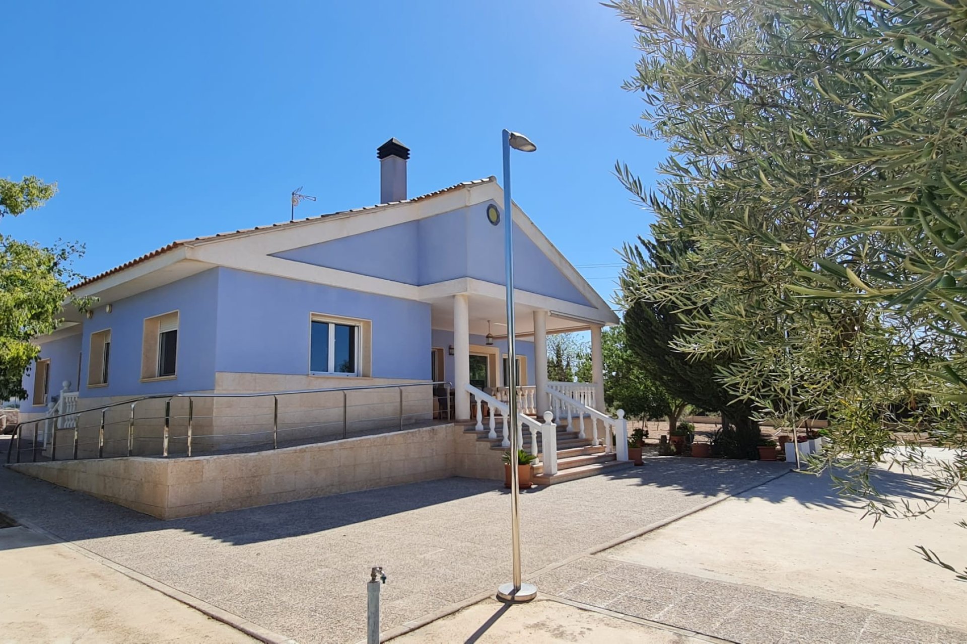 Segunda mano - Villa -
Yecla - Inland