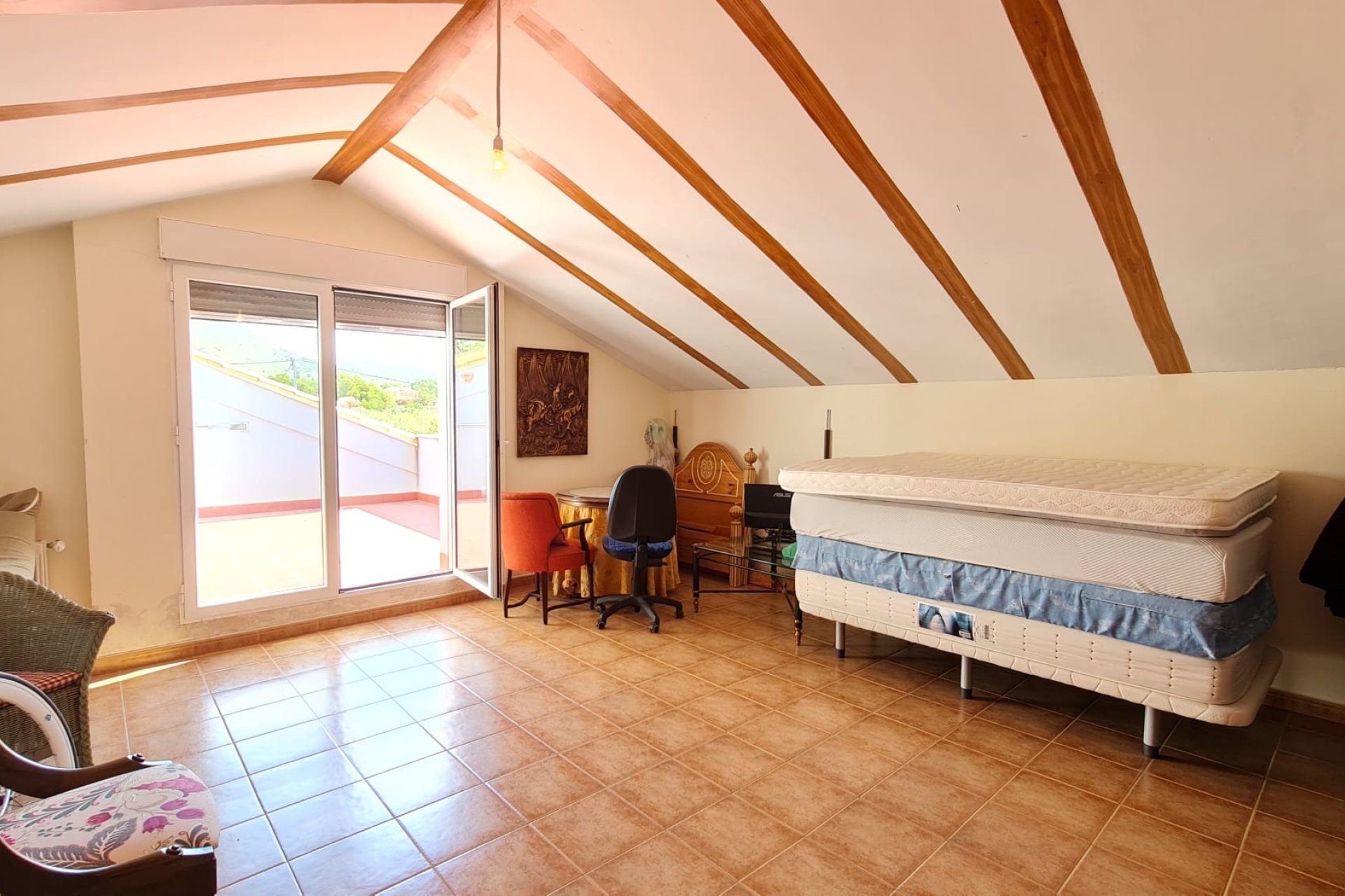 Segunda mano - Villa -
Yecla - Inland