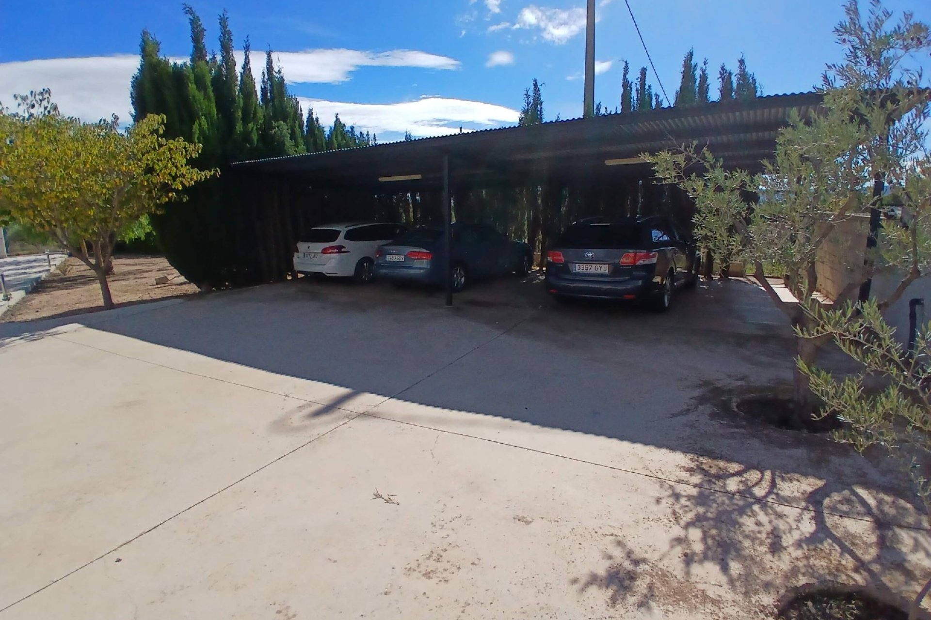 Segunda mano - Villa -
Yecla - Inland