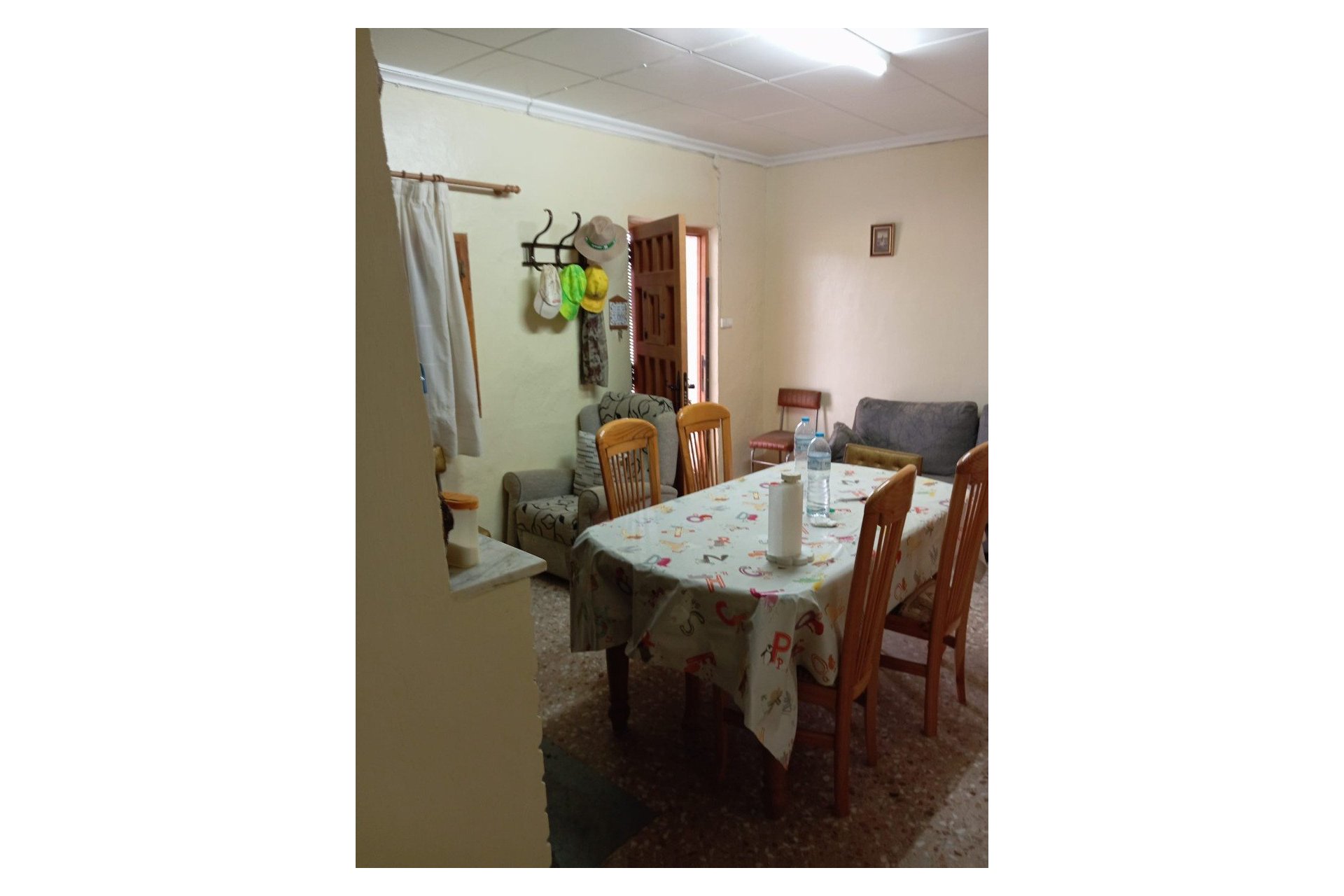 Segunda mano - Villa -
Yecla - Inland