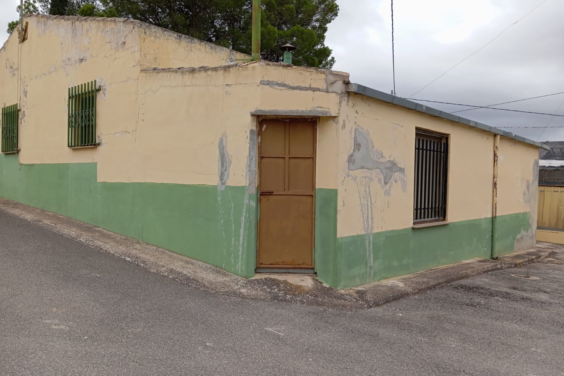 Segunda mano - Villa -
Yecla - Inland