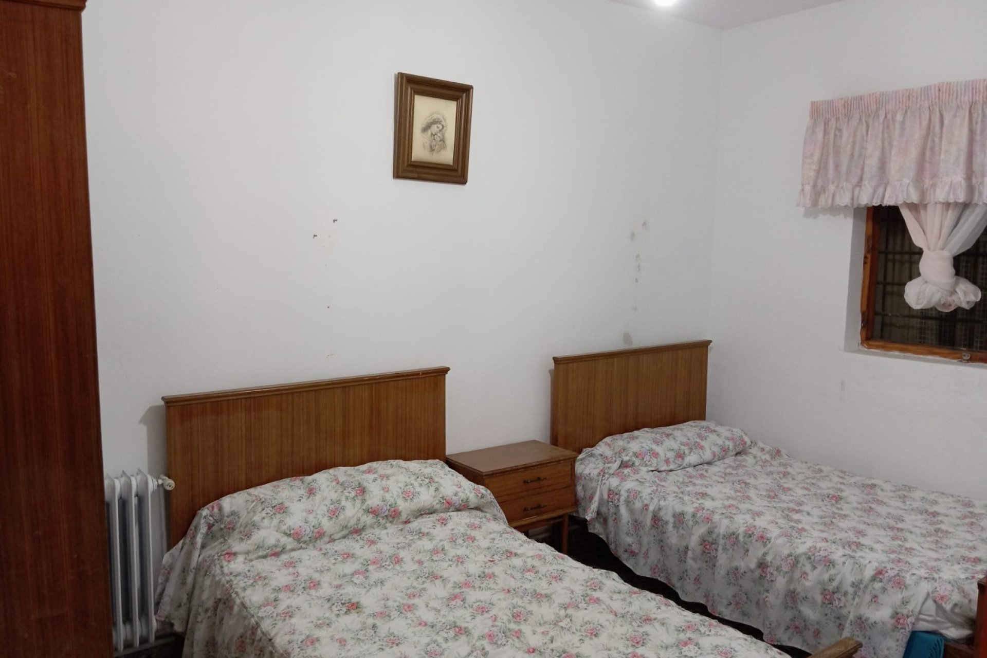 Segunda mano - Villa -
Yecla - Inland