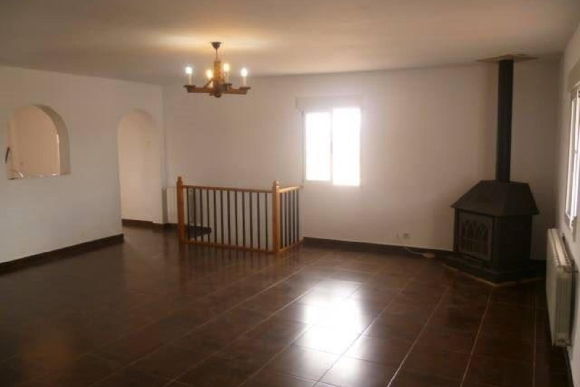 Segunda mano - Villa -
Yecla - Inland