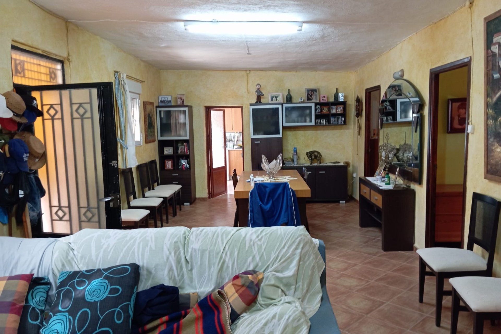 Segunda mano - Villa -
Yecla - Inland