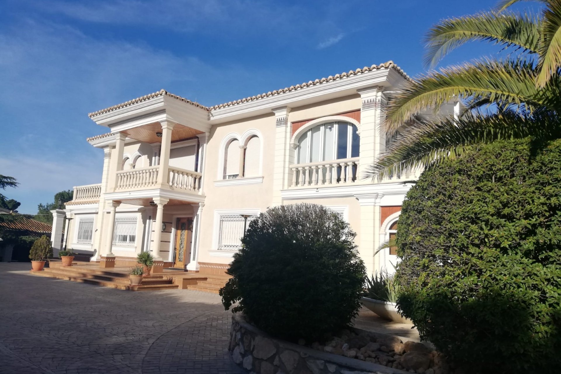 Segunda mano - Villa -
Yecla - Inland