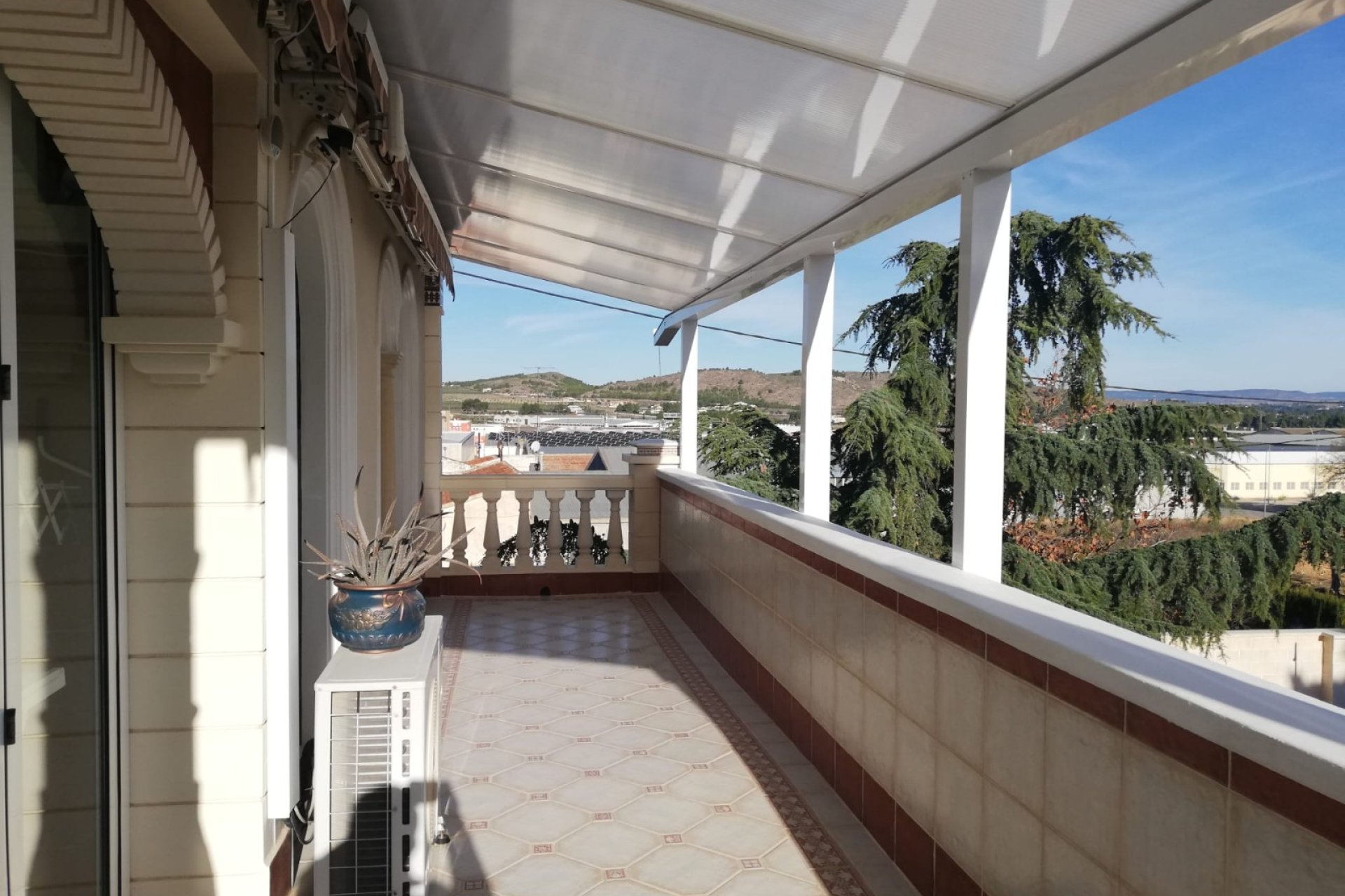 Segunda mano - Villa -
Yecla - Inland