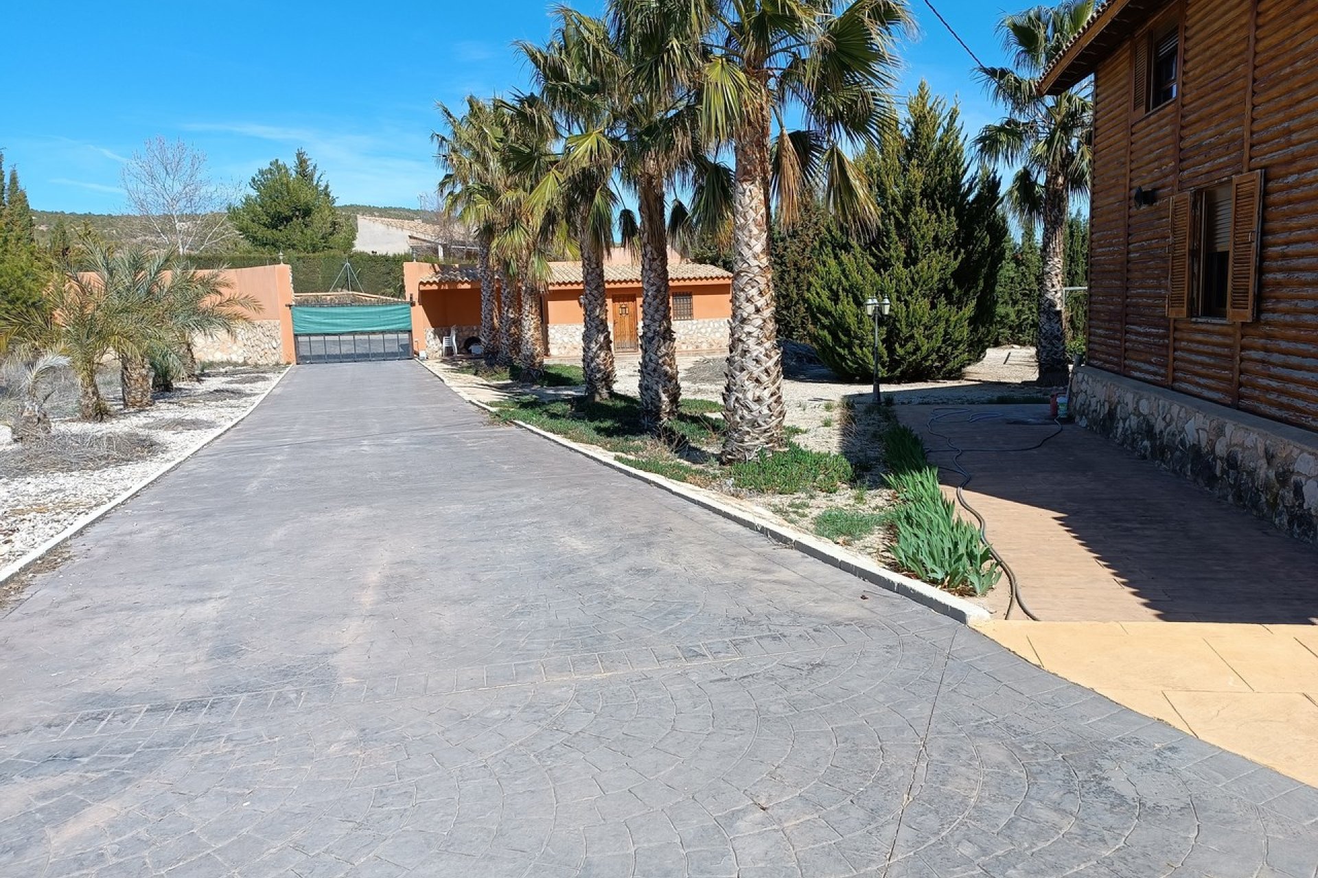 Segunda mano - Villa -
Yecla - Inland