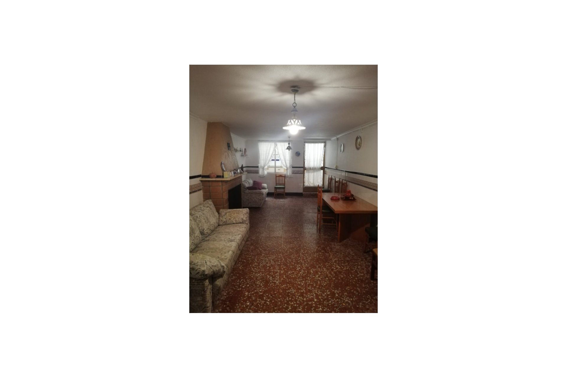 Segunda mano - Villa -
Yecla - Inland