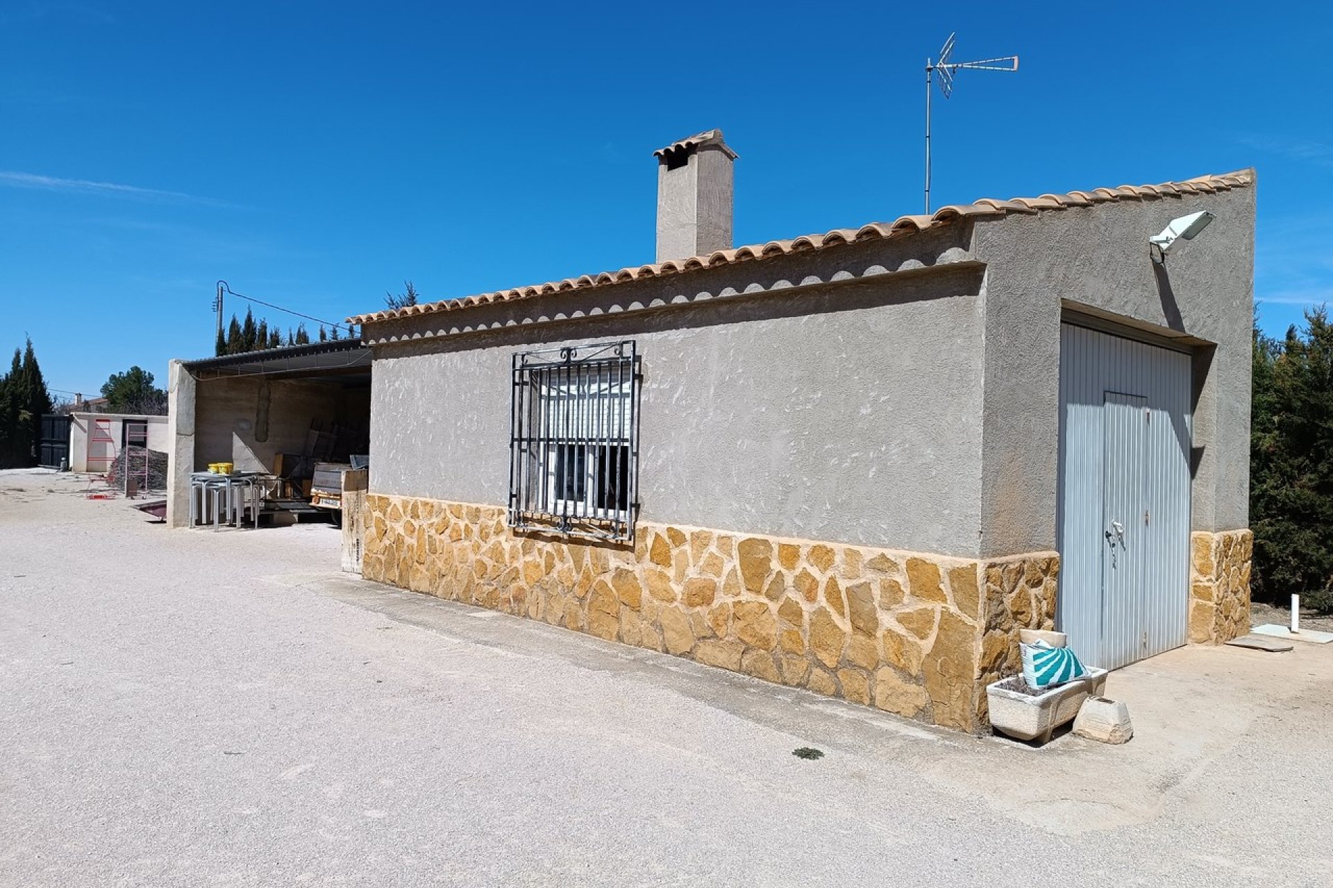 Segunda mano - Villa -
Yecla - Inland