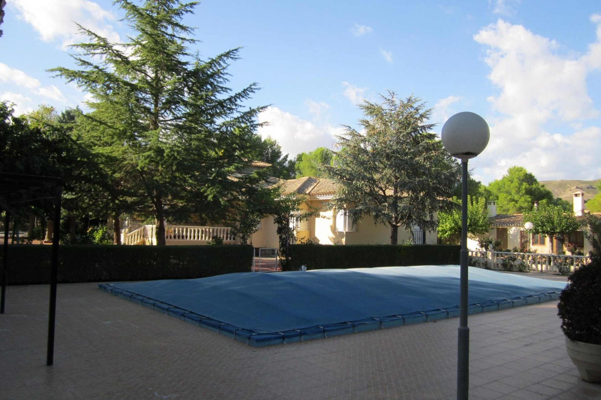 Segunda mano - Villa -
Yecla - Inland