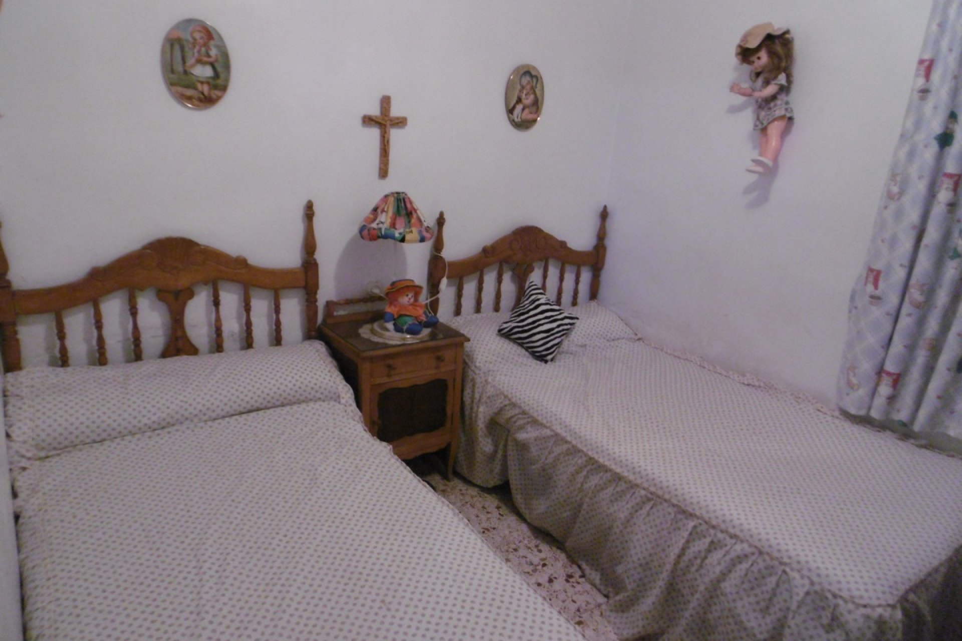 Segunda mano - Villa -
Yecla - Inland