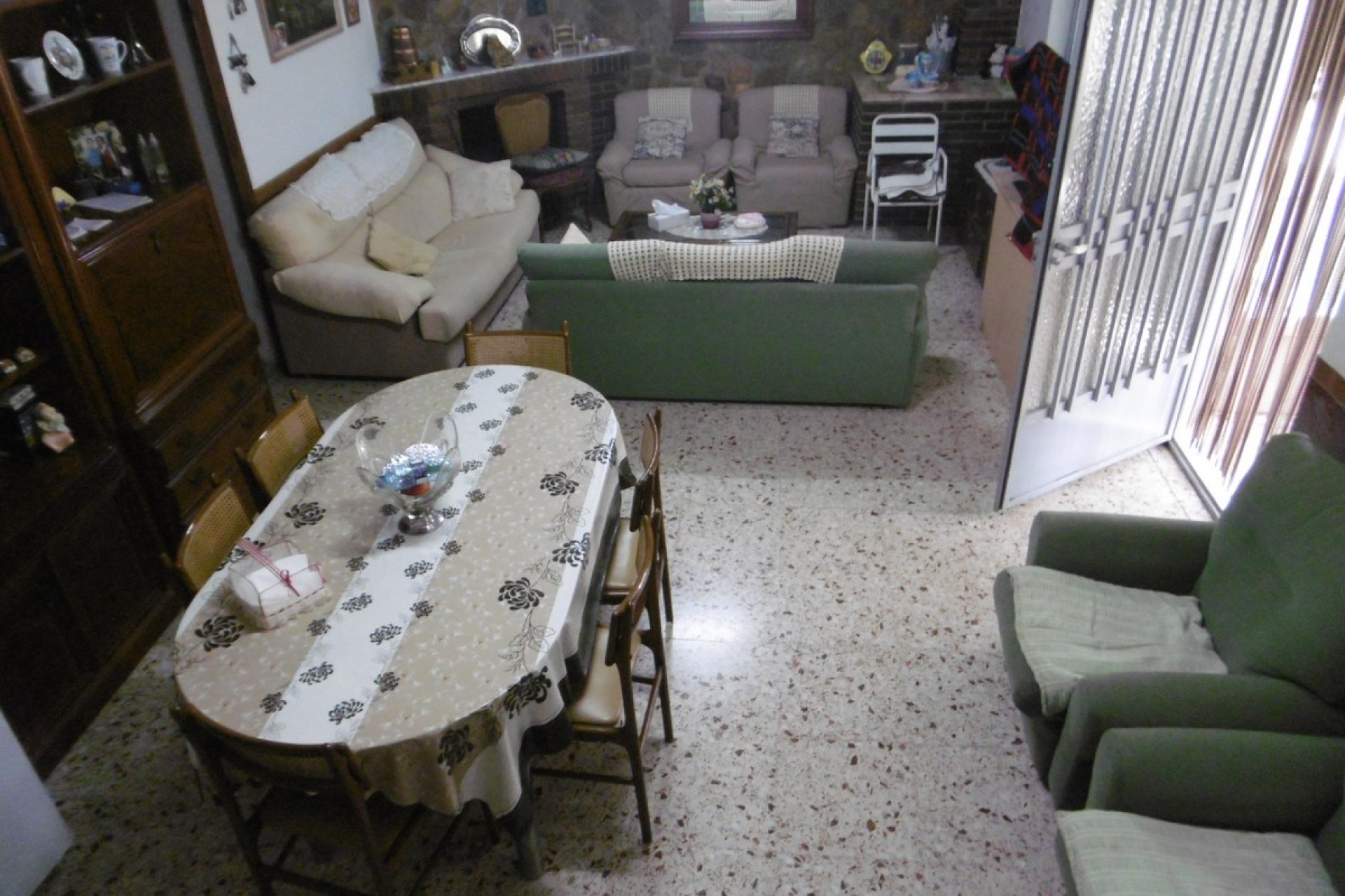 Segunda mano - Villa -
Yecla - Inland