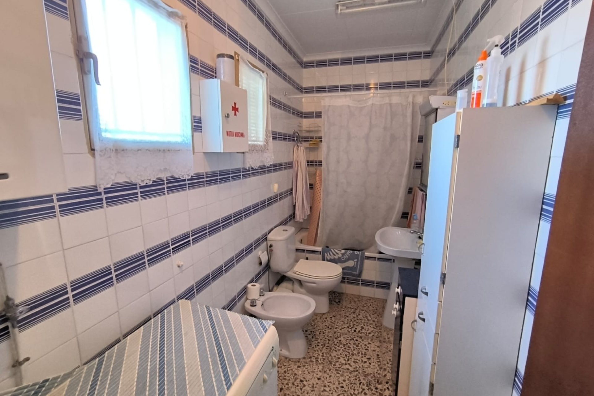 Segunda mano - Villa -
Yecla - Inland