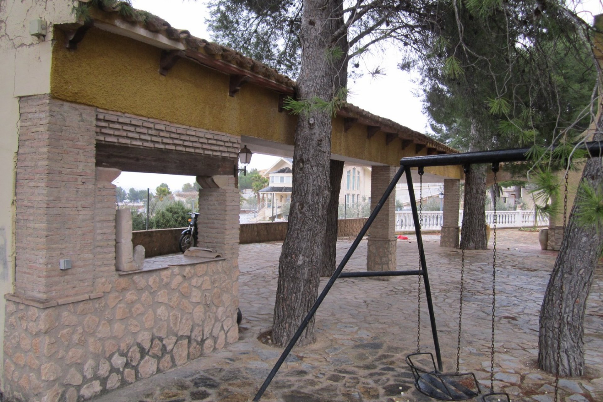 Segunda mano - Villa -
Yecla - Inland