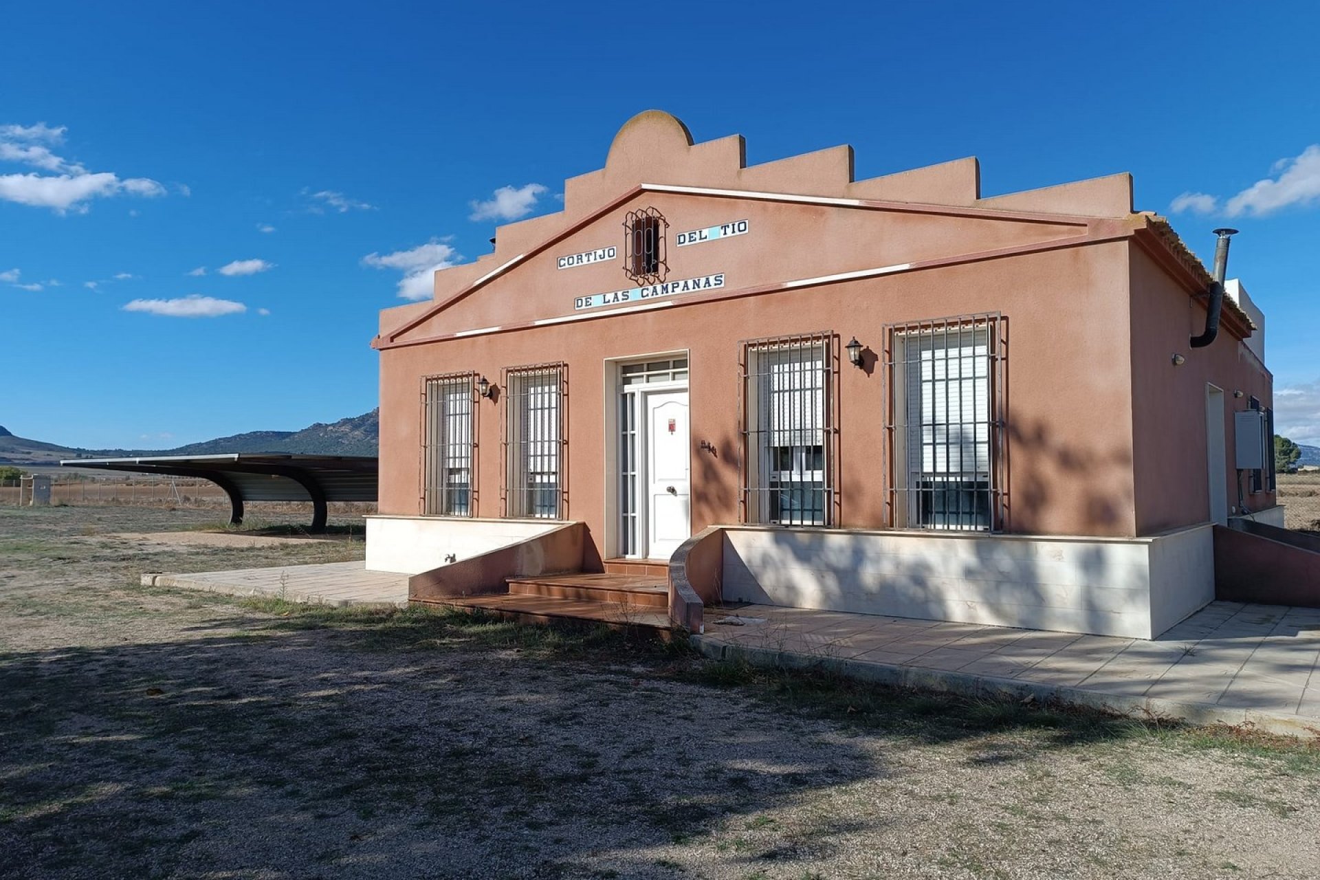 Segunda mano - Villa -
Yecla - Inland