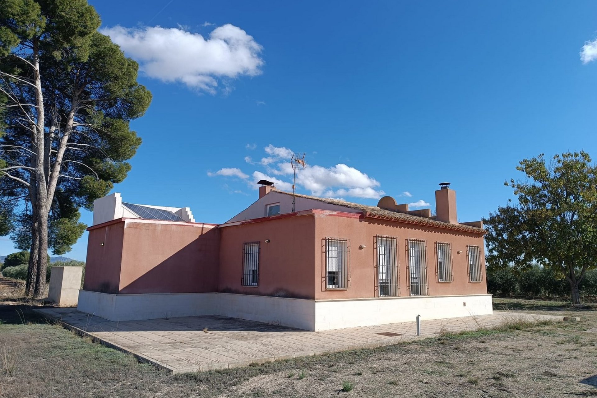 Segunda mano - Villa -
Yecla - Inland