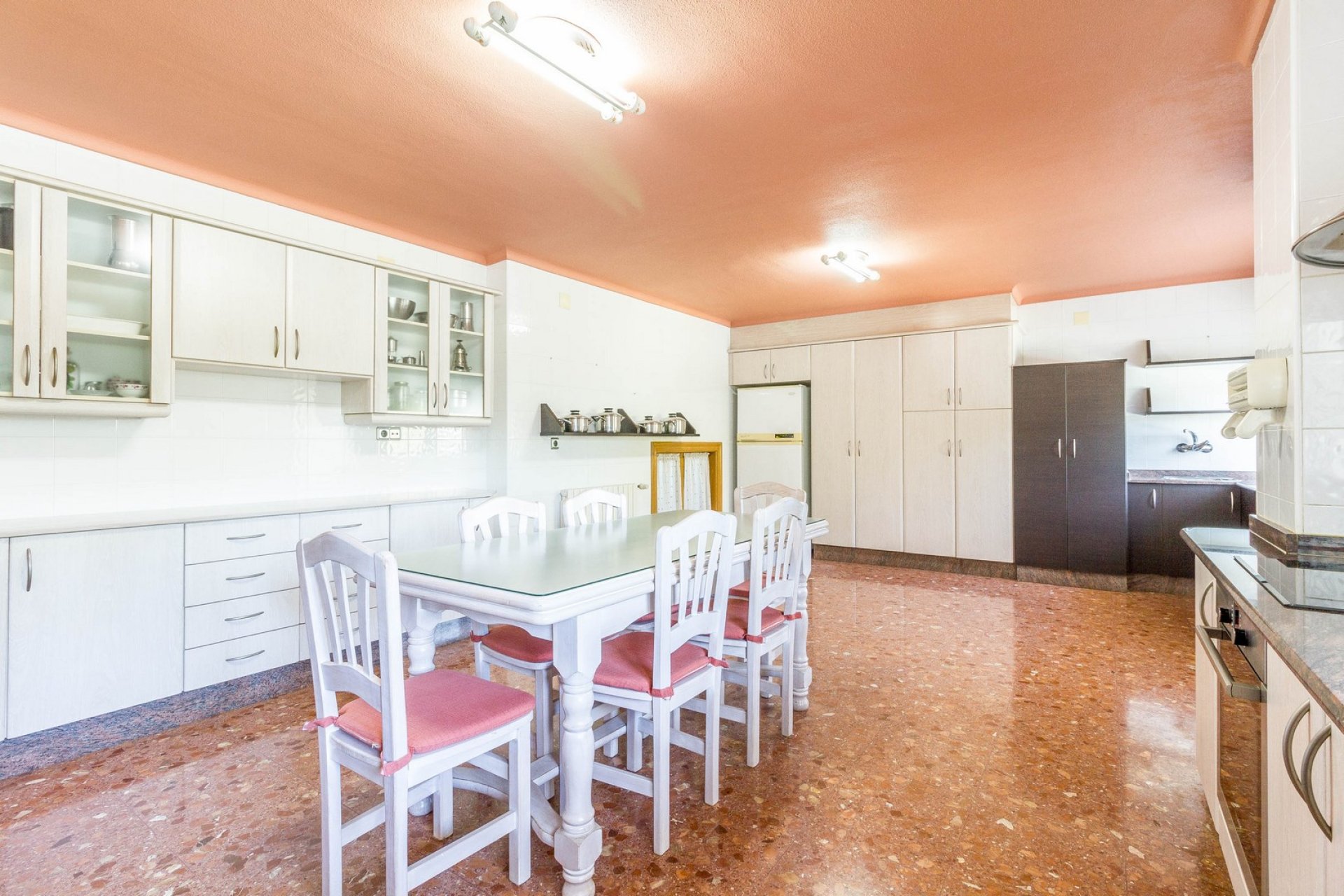 Segunda mano - Villa -
Yecla - Inland