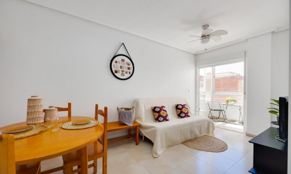 Tetőtéri lakás - Használt Ingatlanok - Torrevieja -
                Centrum