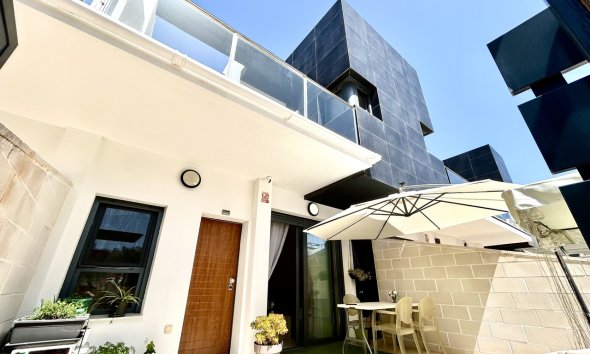 Town House - Resale - Los Dolses -
                Inland