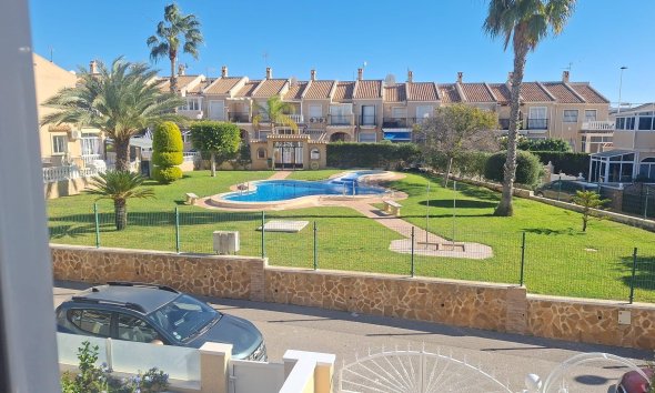 Town House - Resale - Torrevieja - Aguas Nuevas