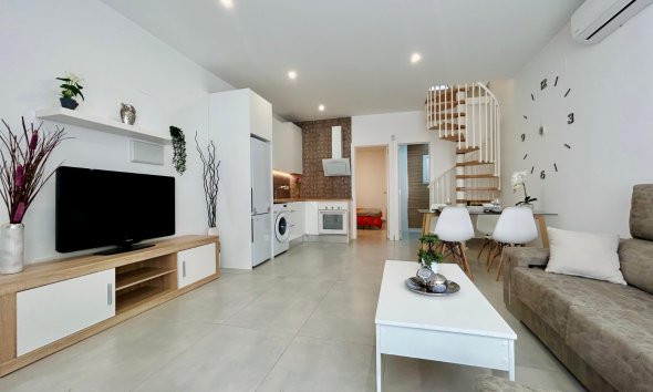 Town House - Resale - Torrevieja -
                Costa Blanca