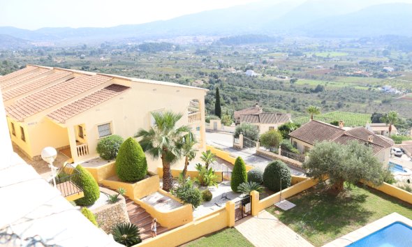 Town House - Segunda mano - Jalón -
                Inland