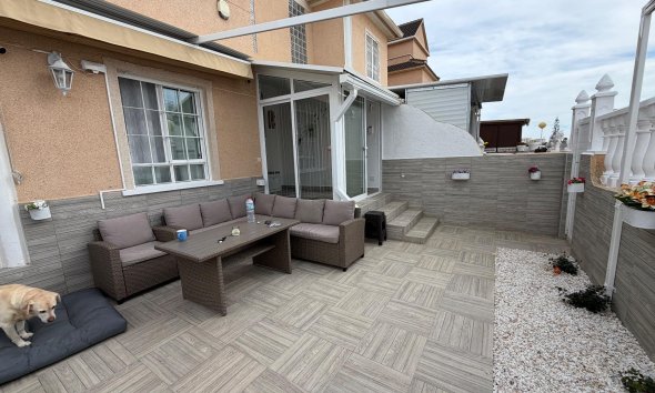 Town House - Segunda mano - Orihuela Costa -
                La Zenia