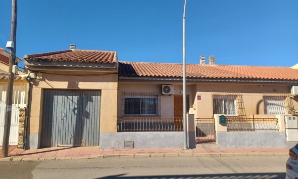 Town House - Segunda mano - Roldan -
                Inland