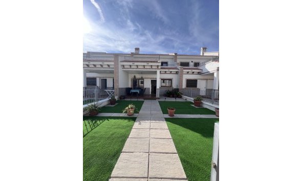 Town House - Segunda mano - San Miguel de Salinas -
                Cerro Del Sol