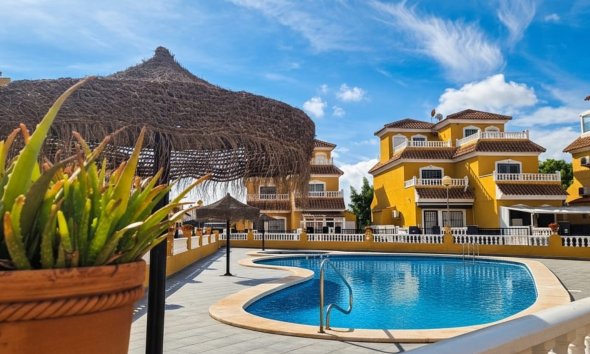 Town House - Wiederverkauf - Orihuela Costa -
                Costa Blanca