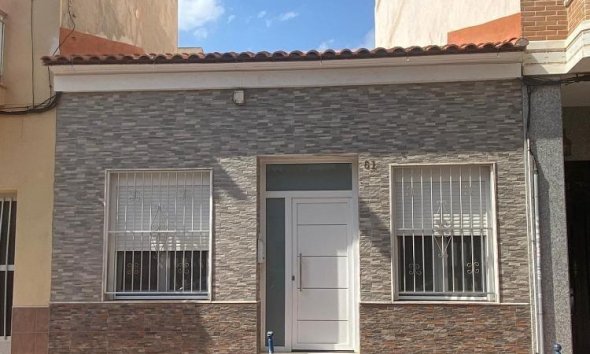 Town House - Wiederverkauf - Torrevieja -
                Centro