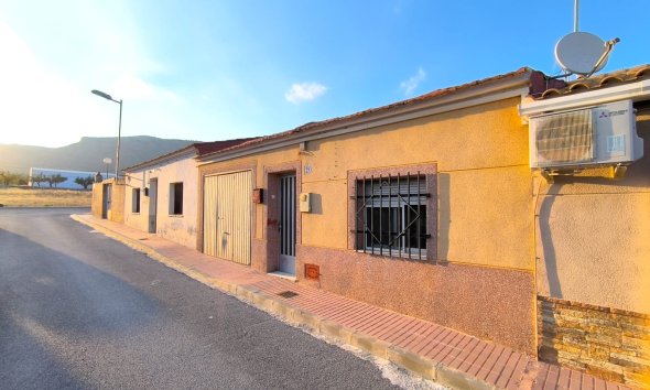 Townhouse - Resale - Salinas -
                Inland