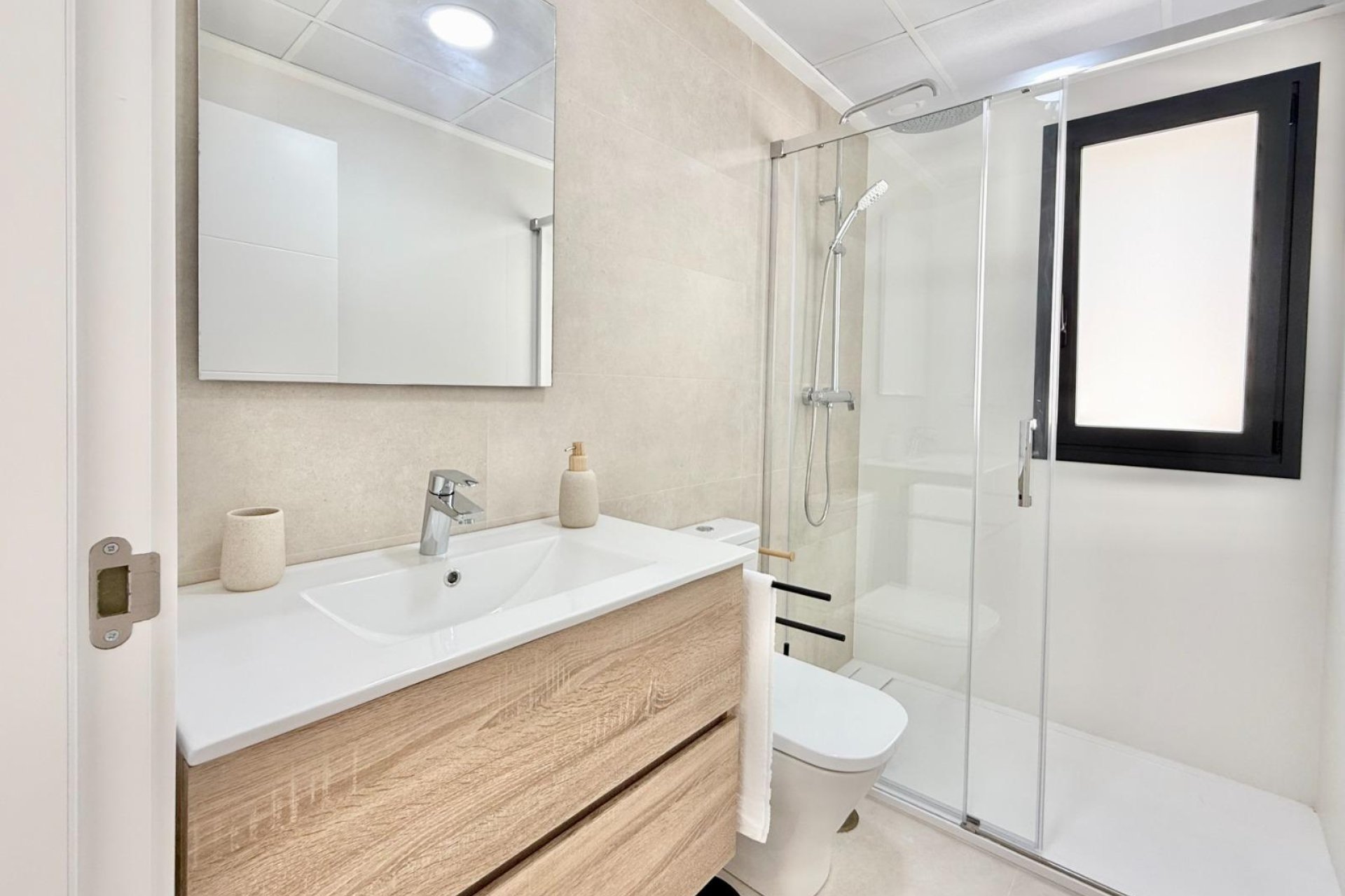 Új építésű - Sorház -
Cox - San Fernando