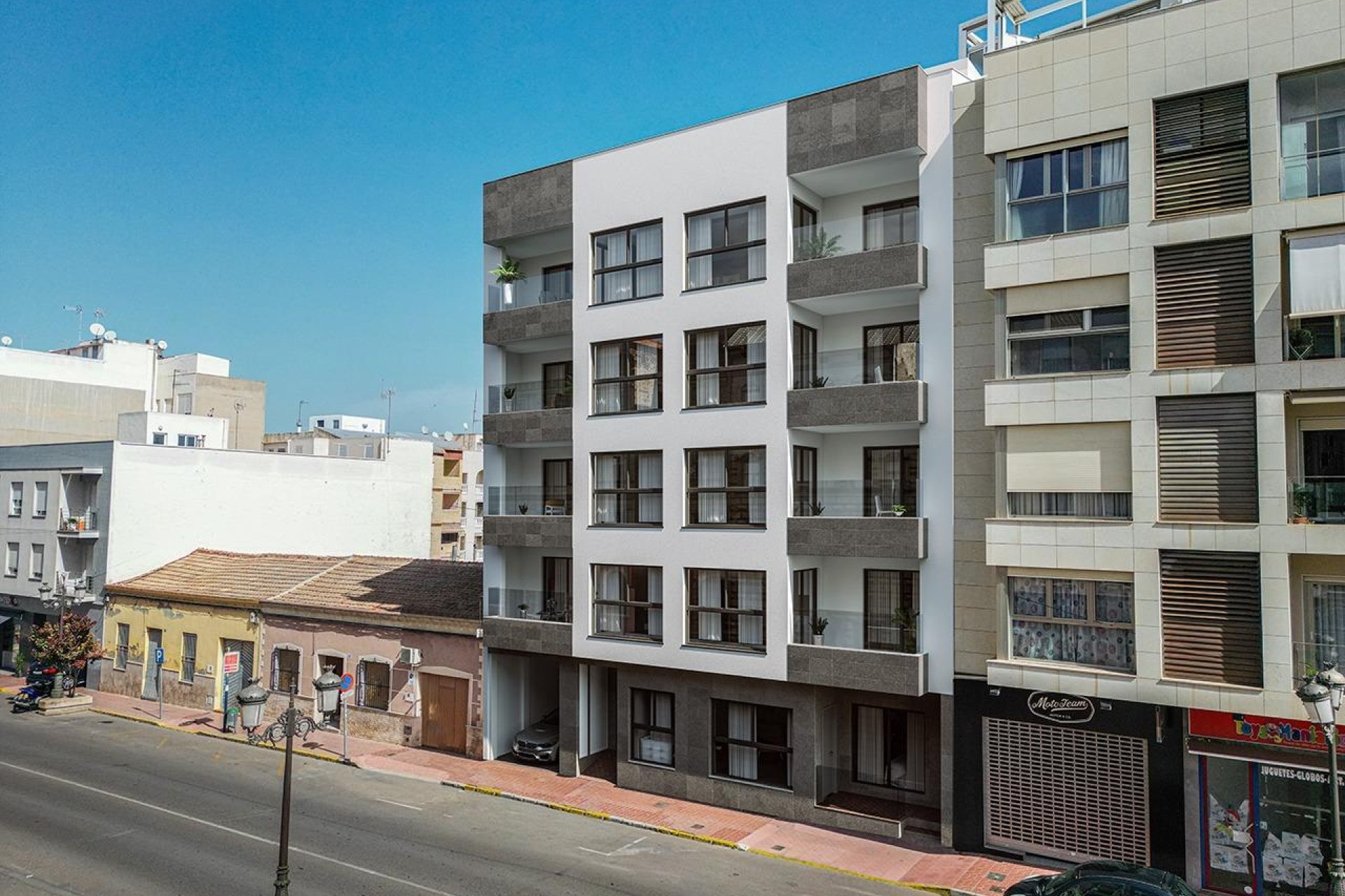 Új építésű - Tetőtéri lakás -
Guardamar del Segura - Pueblo